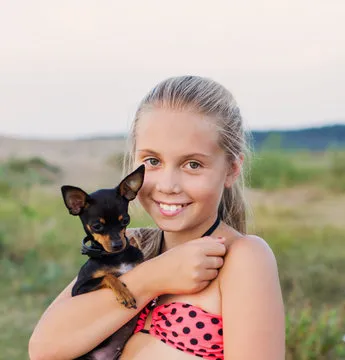 球迷在MK体育观看足球直播